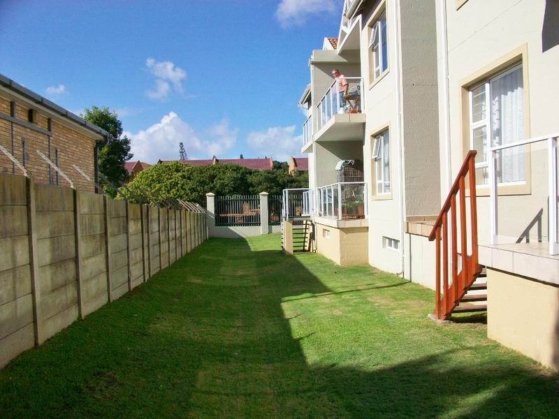 2 Bedroom Property for Sale in Hartenbos Central Western Cape